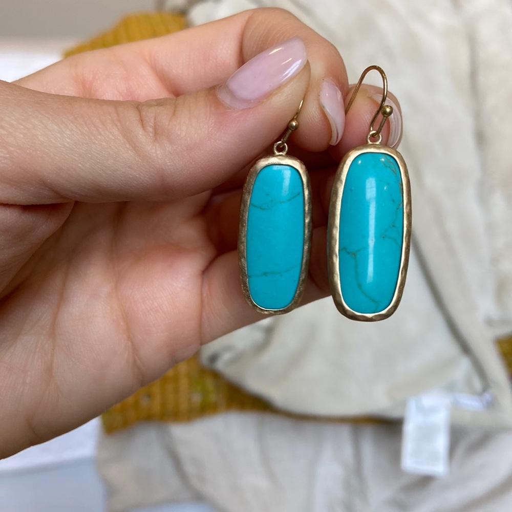Kendra Scott earrings